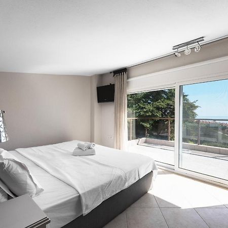 Breathtaking Villa, Nilie Hospitality Mgmt Possidi Extérieur photo