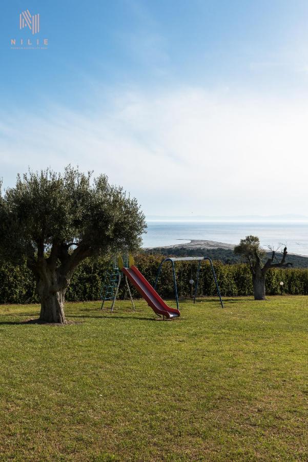 Breathtaking Villa, Nilie Hospitality Mgmt Possidi Extérieur photo