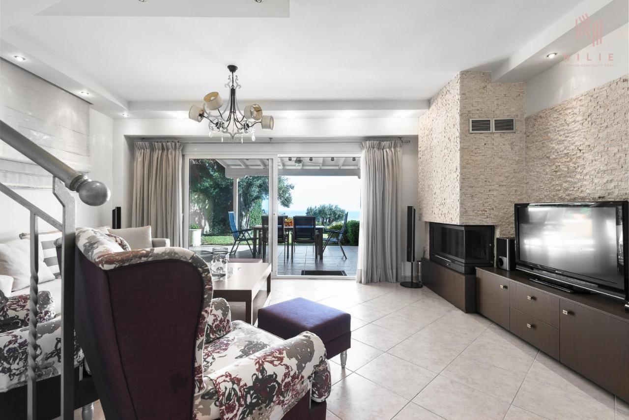 Breathtaking Villa, Nilie Hospitality Mgmt Possidi Extérieur photo